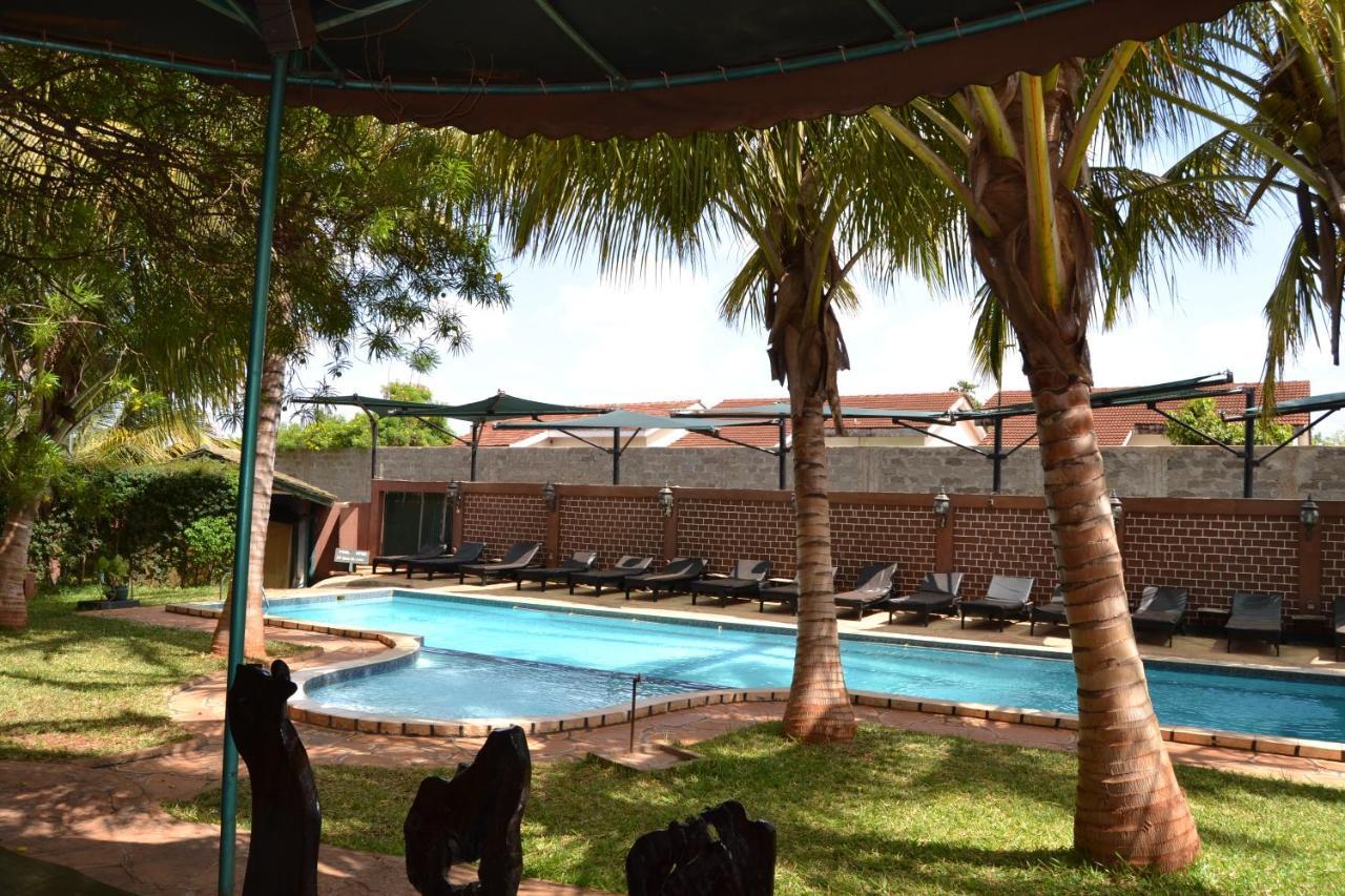 Impala Safari Lodge Voi Екстериор снимка