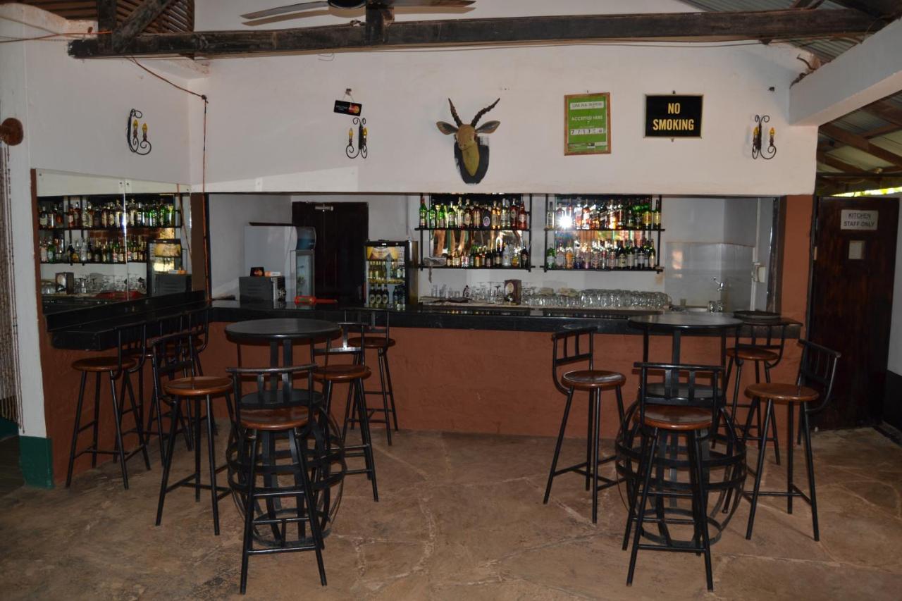 Impala Safari Lodge Voi Екстериор снимка