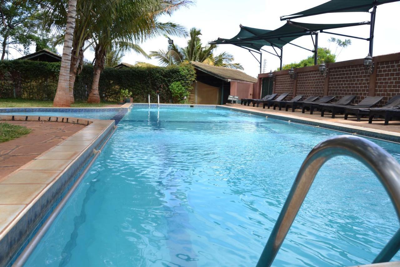 Impala Safari Lodge Voi Екстериор снимка
