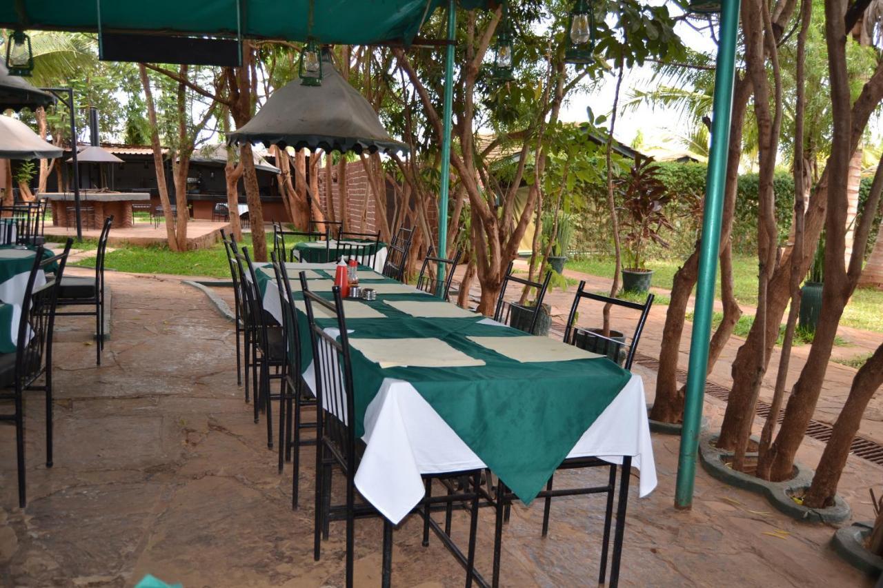 Impala Safari Lodge Voi Екстериор снимка